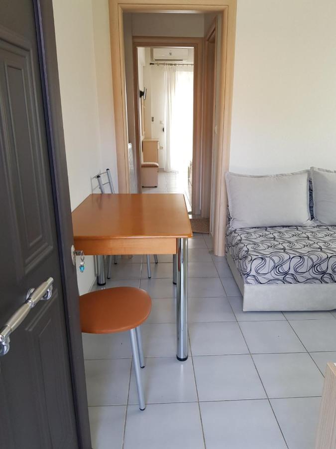 Lemon Flowers Apartments Nea Skioni Dış mekan fotoğraf