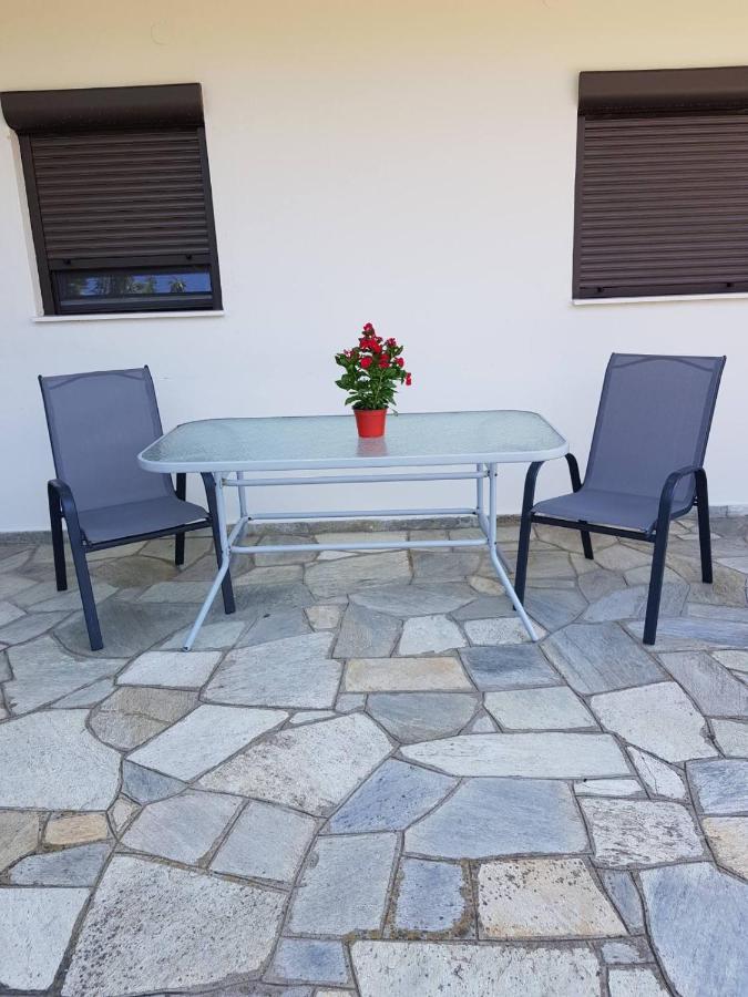 Lemon Flowers Apartments Nea Skioni Dış mekan fotoğraf